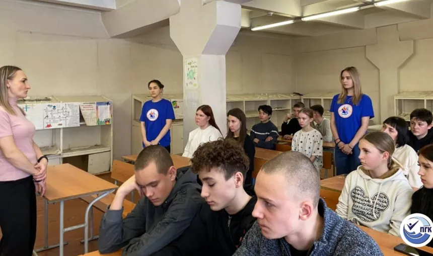 0NaG7csx9ZY-4_WzUSksboUnKPjdEXPAILp_DYk3_kO9t106TytCgyMTd-AvGKTPLdQ5xyzCnnpVLLE5TRTJOduY (1)