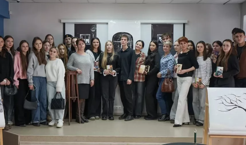 Белое на черном