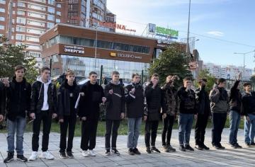 EB4539B7-72D5-4A40-A036-30FFC17D4D6A (1)