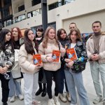 photo_5305401757779741541_y