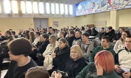 photo_5435939776843863010_y