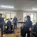 photo_5415824989002785949_y