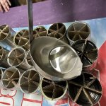 9) Разливаем парафин в банки