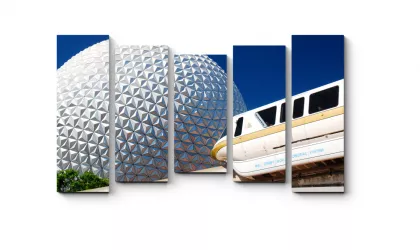 monorels-prokhodit-pered-kosmicheskim-korablem