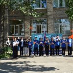 Запуск соомолетиков желаний на торжественной линейке