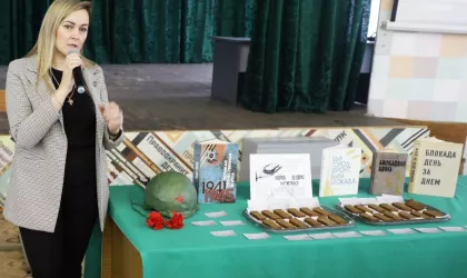 1.Поставить первым