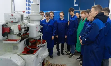 Нарезание зубьев на зубодолбежном станке