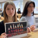 photo_5321127419756803951_y